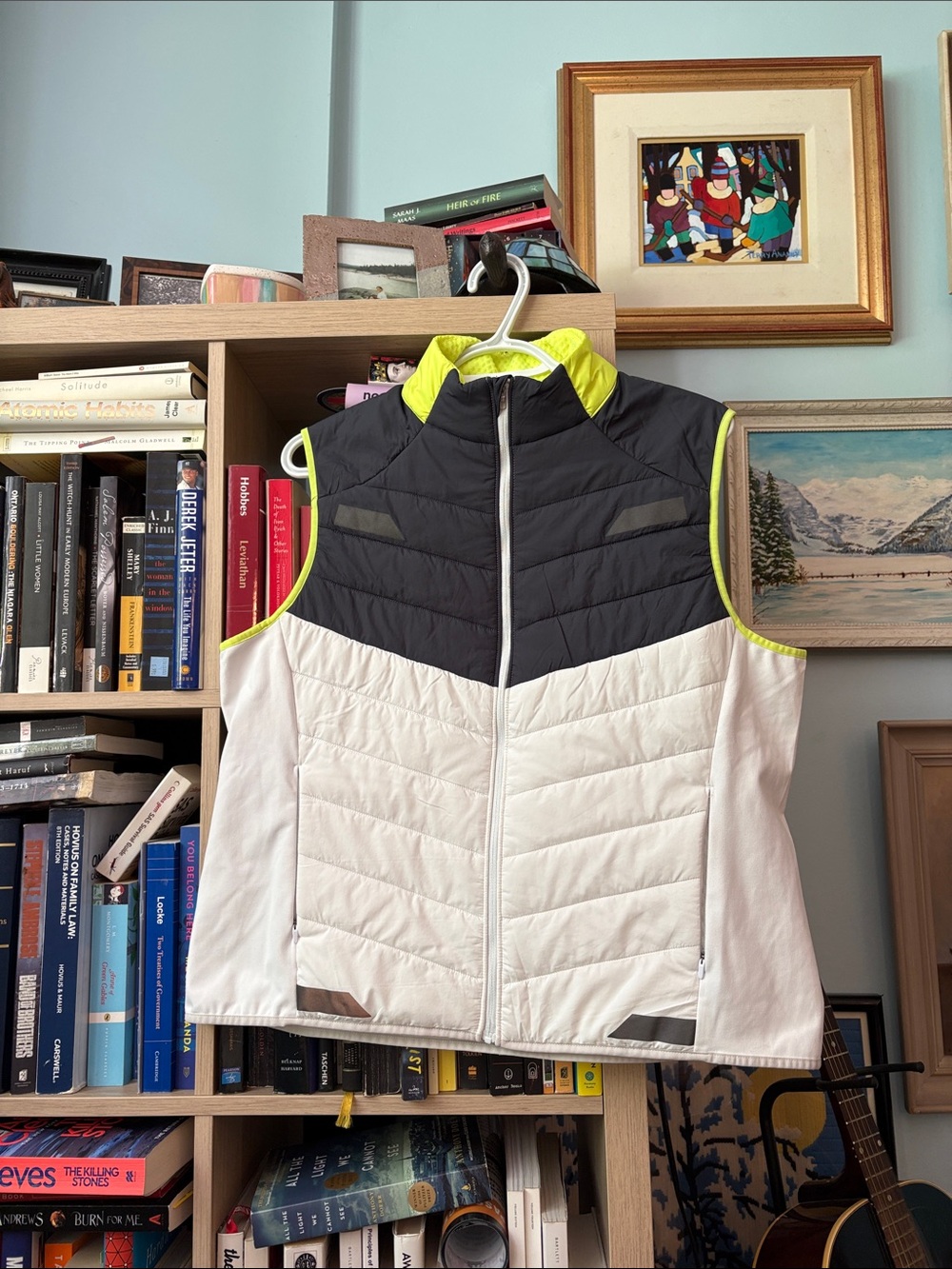 Colorblock Quilted Sleeveless Puffer Running Vest in Black, White & Neon Yellow